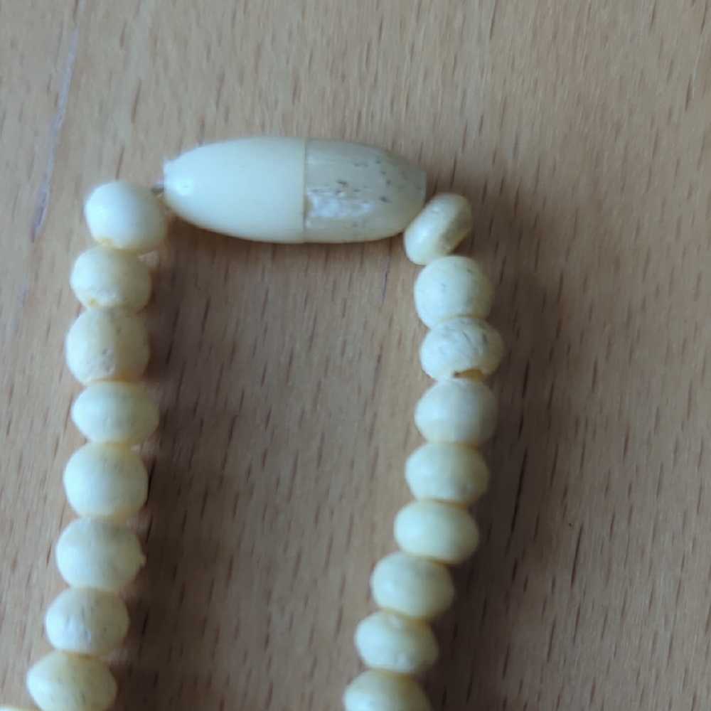 Vintage Cream Carved Bone Elephant Necklace - Picture 3 of 6